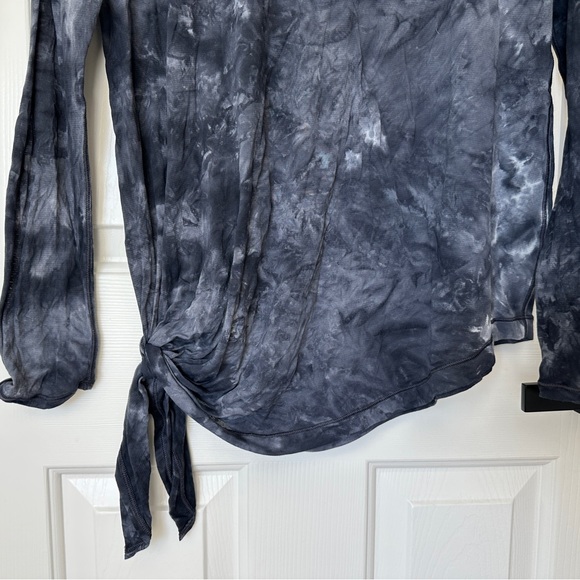 Lululemon To The Point Long Sleeve Women's Top - Size Large - Picture 7 of 11